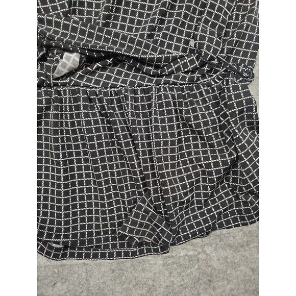 NWT Michael Kors Womens Large Black Ruffled Printed Long Sleeve Keyhole Wrap Top - Picture 11 of 12